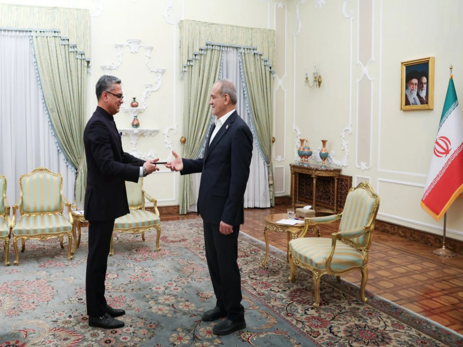 Indian envoy Vishwesh Negi presents his credentials to Iranian President Masoud Pezeshkian