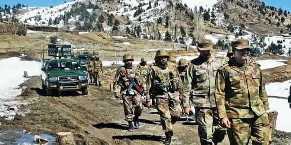 बलूचिस्तान के कच्छी और केच जिलों में बढ़ीं पाकिस्तानी सेना की गतिविधियां