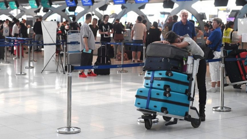 passengers stranded at Thai airport 866x487 1