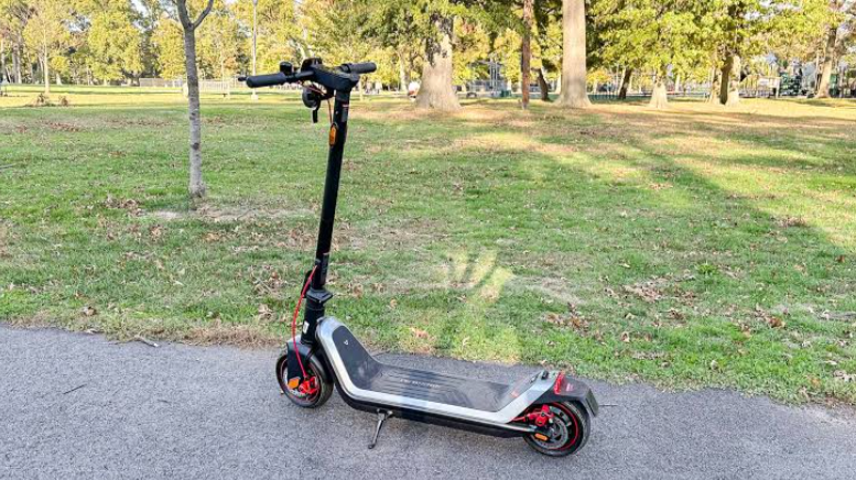 KQi3 Max e scooter