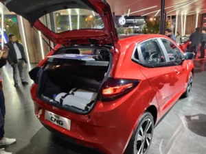TATA Altroz CNG Sunroof
