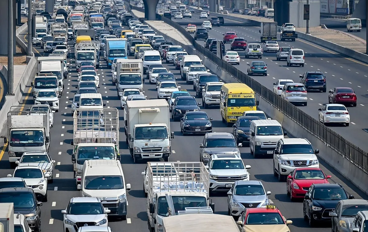 UAE : वाहन चालकों के लिए रोड क्लोजर की घोषणा, 30 मई तक आवागमन पर प्रतिबंध