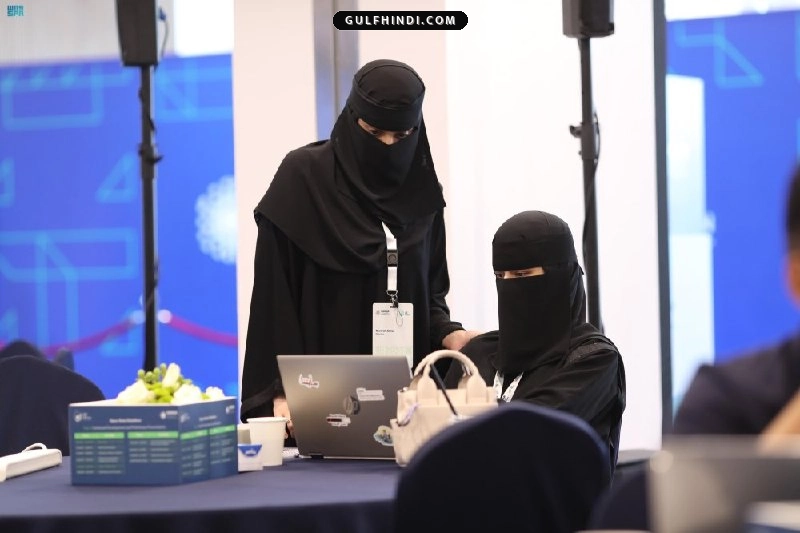 Saudi Arabia New Law: सऊदी अरब में ऑफिस के कपड़ों को लेकर नए नियम, महिलाओं और प्रवासियों के लिए बदल गए निर्देश